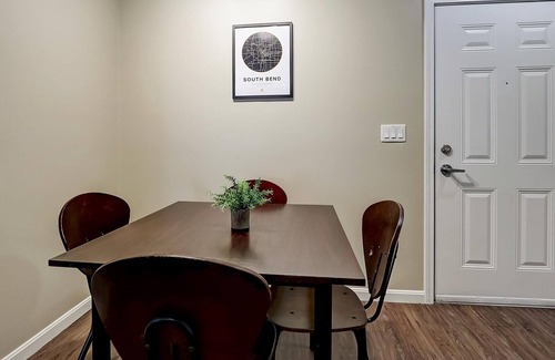 Roseland Apartamento | Frontdesk | 2 BR Close to Notre Dame