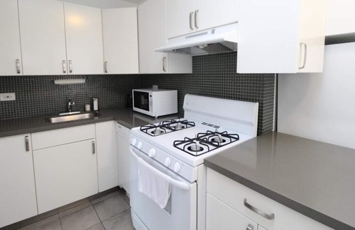 East Hyde Park Apartamento | Frontdesk | Refreshed 1BR Apt in Hyde Park