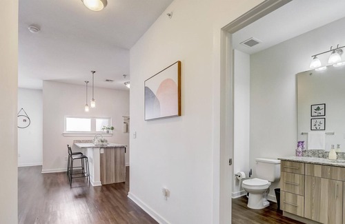 River Market Apartamento | FRONTDESK RM - West Apts, River Market Dist, Kansas City