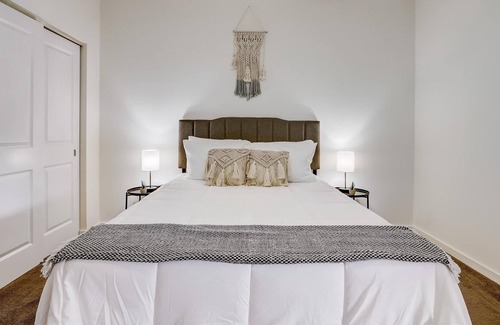 River Market Apartamento | FRONTDESK RM - West Apts, River Market Dist, Kansas City