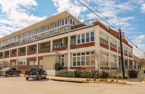 Fort Worth Apartamento | FRONTDESK Southside District Apts Downtown Fort Worth