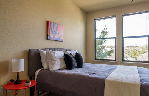 Downtown Fort Worth Apartamento | FRONTDESK The Depot Apts Downtown Fort Worth