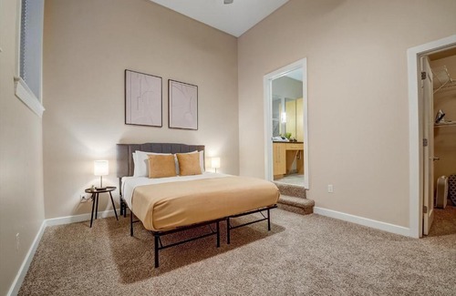 Downtown St. Louis Apartamento | FRONTDESK The Lofts at OPOP Downtown St Louis
