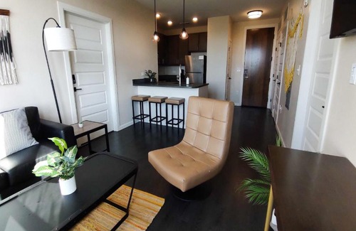 Louisville Apartamento | FRONTDESK The Marshall Campus Apts Louisville