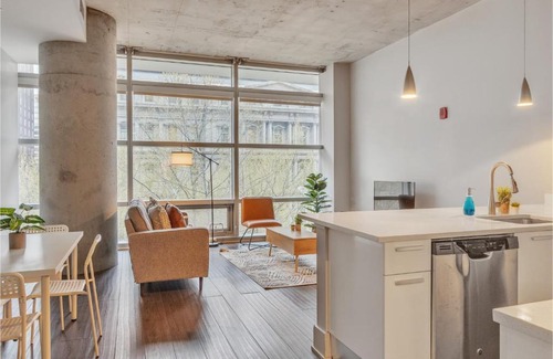 Downtown St. Louis Apartamento | FRONTDESK Tower at OPOP Apts Downtown St Louis