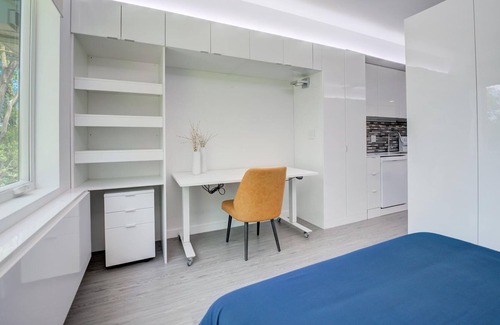 Tremont Condominio | FRONTDESK Tremont Oaks Micro Apts Cleveland