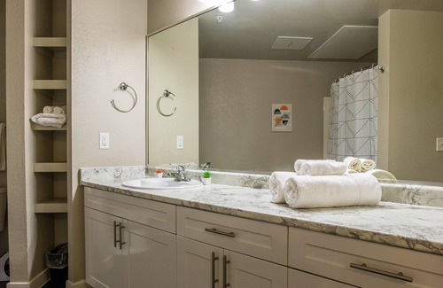 Fort Worth Cultural District Apartamento | FRONTDESK West 7th District Apts Fort Worth
