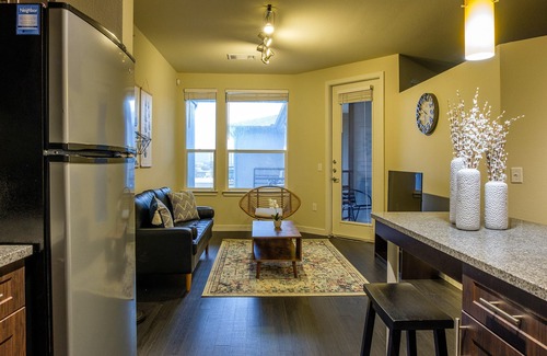 Fort Worth Cultural District Apartamento | FRONTDESK West 7th District Apts Fort Worth