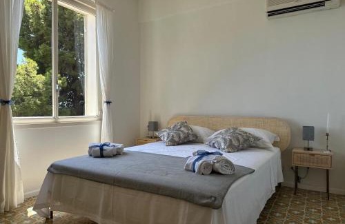 Mazzaro Apartamento | FronteMare & MariMare Isola Bella Apartment by Taormina Holidays