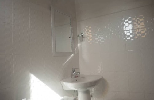 Entebbe Hotel | Frontiers Hotel Entebbe
