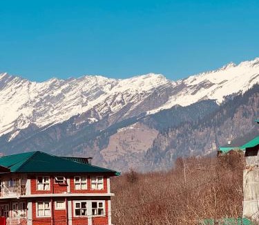 Manali Chalet De Esquí | Frostvale Private 3 Bedroom Cottage
