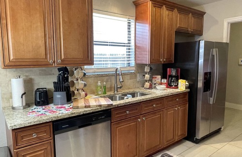 Lawton Casa | Ft. Sill-5 miles/Pet Welcome/11-Guests/4-BDR/5-QBED/2-FBA!