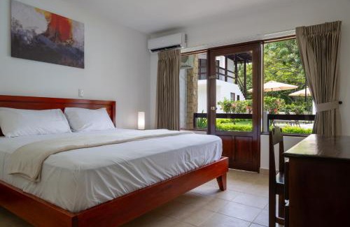 Playa Hermosa Hotel | Fuego del Sol Beachfront Hotel