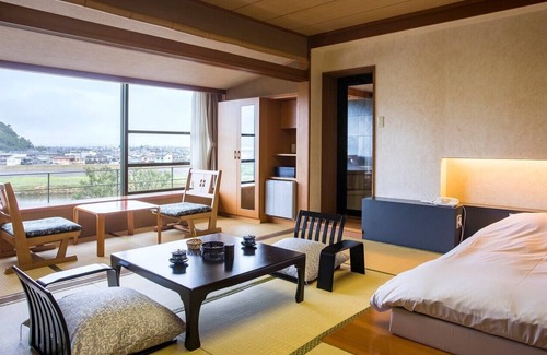 Izu Nagaoka Onsen Casa | Fugaku Hanabusa