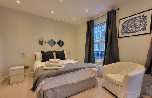 Munster Apartamento | Fulham - Newly refurbished 3 double bedroom 2 bathroom fulham