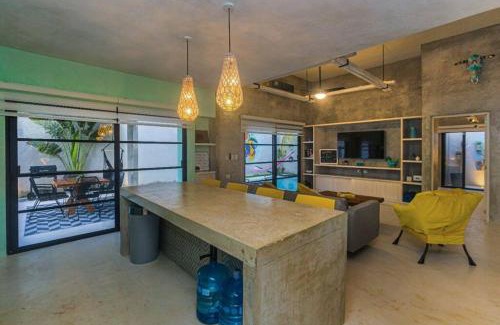 Adolfo López Mateos Casa | Full 2 story Jade House
