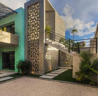 Adolfo López Mateos Casa | Full 2 story Jade House