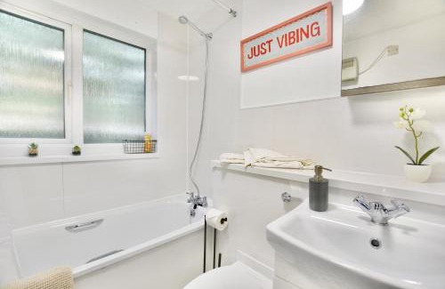 Newham Apartamento | Full Apartment close to EXCEL Centre, London City Airport , O2 Arena