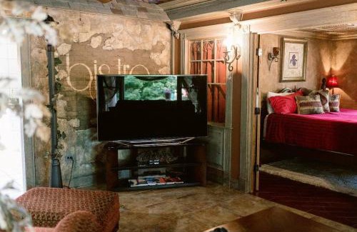 Lake Geneva Casa | Full Building No Cleaning Fee Everythings Close
