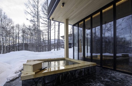 Kutchan Casa | Full Concierge Hanaridge Luxury 5Bdrm Onsen Residence