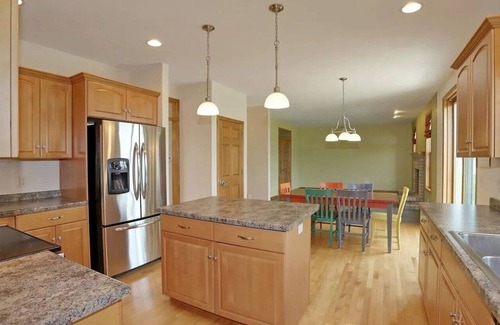 Village of Harrison Casa | Full Family Friendly Home - EAA Ready!