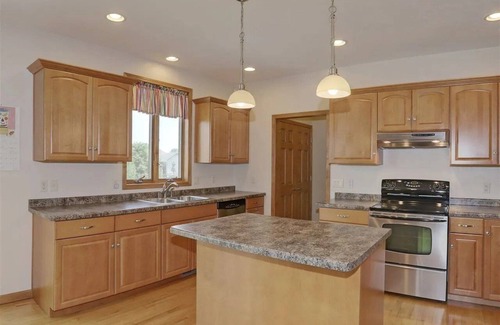 Village of Harrison Casa | Full Family Friendly Home - EAA Ready!