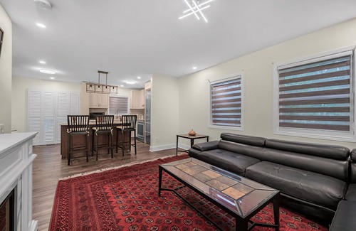 Essa Casa | Full Family Vacation Home