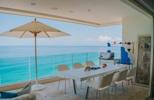 Zona sur Apartamento | Full Floor Beachfront Luxury Apartment