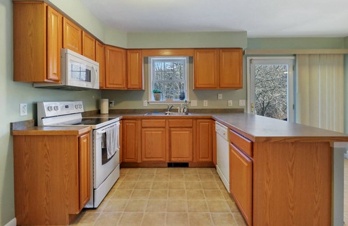 Adams Casa | Full Home, Hot Tub, Mt Greylock view