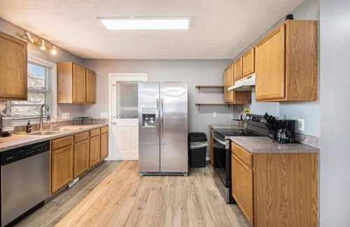 Omaha Casa | Full home with private garage & fenced yard