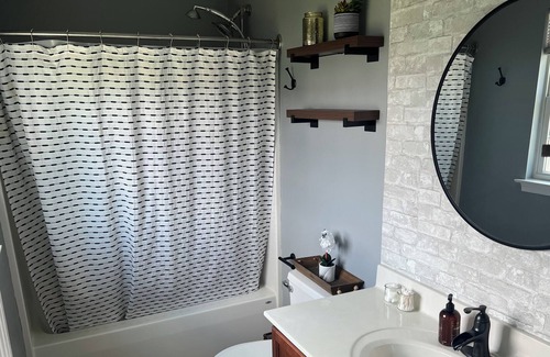 Bellefonte Casa | Full house 5 minutes from PSU and Downtown State College. Pet Friendly