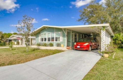 Sarasota Casa | Casa completa alquiler, comunidad para mayores de 55 años con muchas comodidades