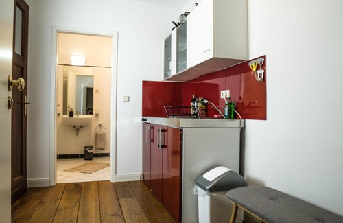 Zentrum-Nord Apartamento | FULL HOUSE Studios - The Jungle Apartment - NETFLIX, WiFi inkl