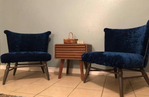 Southwood Valley Apartamento | Full Kitchen, Beautiful & Brilliant Apt B