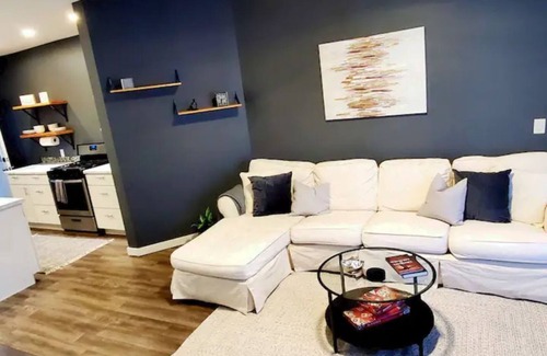 Grand Rapids Apartamento | Full open concept cozy apt- 5 mins from D.T. GR