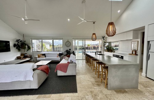Inverloch Casa | Inlet Waters Escape - Amplia casa de 7 dormitorios y propiedad. Casa 5BR y 2 suites king