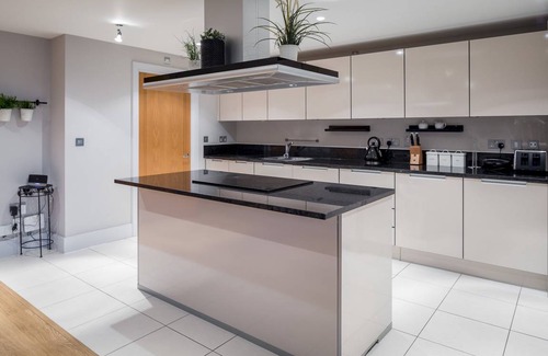 Vauxhall Apartamento | Full river view 3-bedroom very large flat