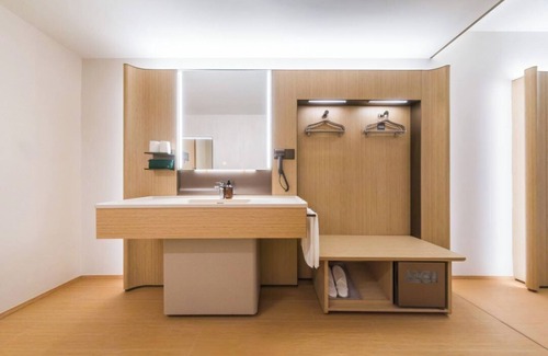 Xiaoshan Hotel | Full Season Hotel-HGH