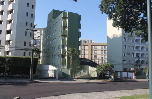 Bigorrilho Apartamento | Estudio completo en la Plaza del Hospital Evangélico