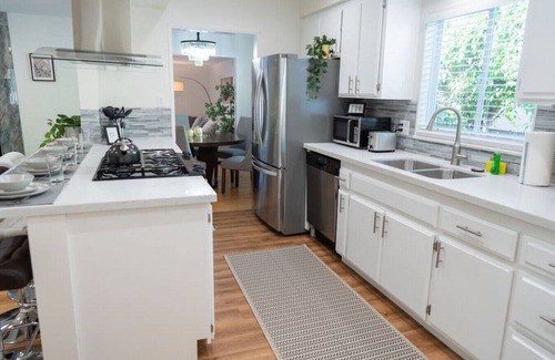 Northwest Anaheim Casa | FULLERTON GEM: SPACIOUS 3BR HOUSE w/ GARAGE & FENCED YARD/PATIO p56