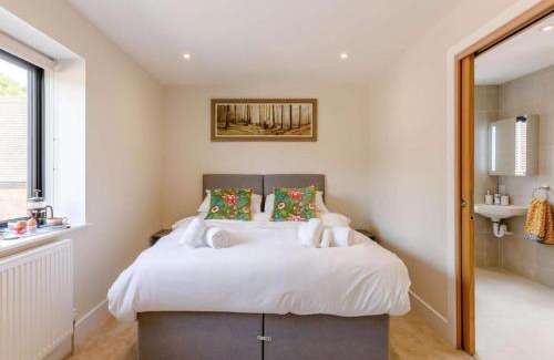 Bishampton Casa | Fully Accessible-Disabled Adapted-Hot Tub-Pets