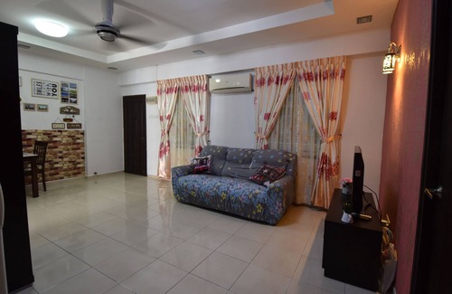 Bayan Lepas Apartamento | totalmente aire acondicionado, cerca del patio de comidas, cerca de SPICE y el aeropuerto