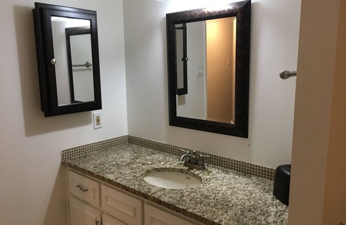 Waterloo Condominio | Fully Equipped 2-Bedroom Condo