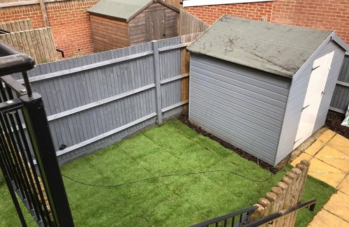 Whittington Apartamento | Fully Equipped 2BR Near Bittacy Hill Park - 8mins
