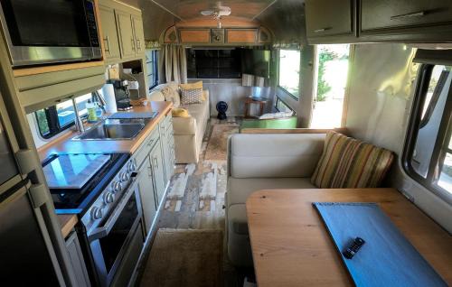 Fairhope Casa | Fully Equipped Airstream Near the Beach and Perfect for a Glamping Experience in Fairhope, AL