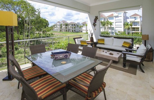 Punta Cana Apartamento | Fully Equipped Apartment Overlooking Golf Course at Luxury Beach Resort