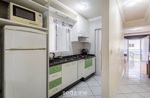 Itapema Apartamento | Fully Equipped Apartments Steps From the sea in Meia Praia OBS