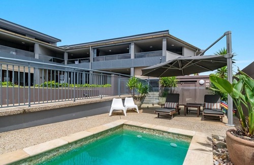 North Creek Apartamento | Fully equipped for beach life & comes well-appointed w/ a light airy open design