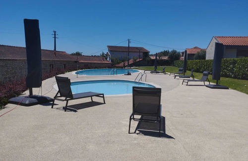 Guimaraes Cabaña | Fully equipped house with shared pool!