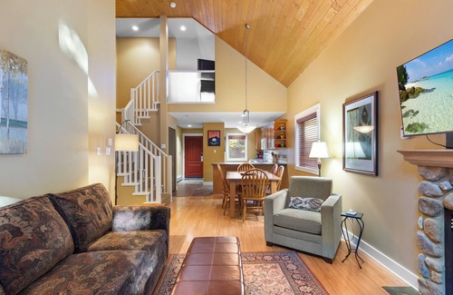 Regional District of Nanaimo Cabina | Fully-equipped near Rathtrevor Beach!